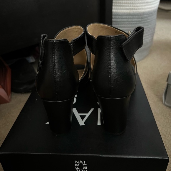 Black Bootie Heel - Picture 3 of 4